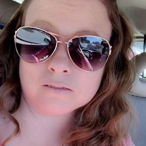 Meet your Posher, Tonya